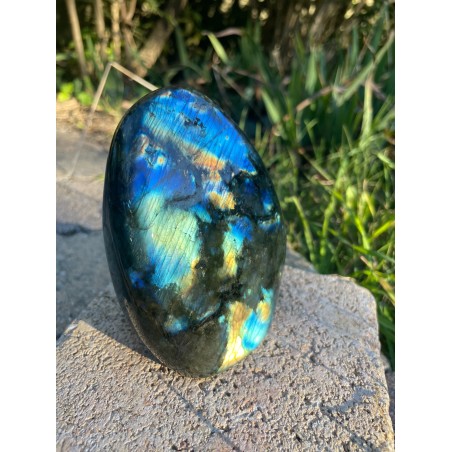 Bloc de labradorite -716 grammes