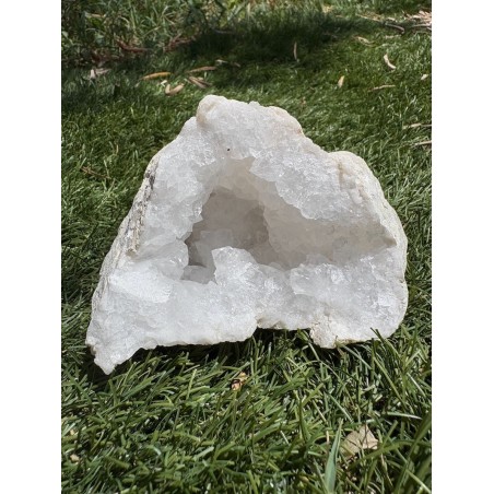 géode cristal de roche 640 grammes