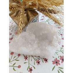 Géode de cristal de roche de 282 grammes, origine Maroc,