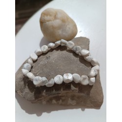 Bracelet en Howlite blanche...