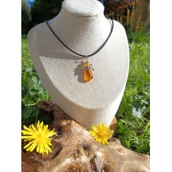 Pendentif Ange en ambre...