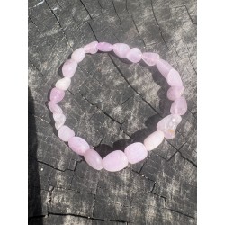 bracelet en pierres roulées de Kunzite